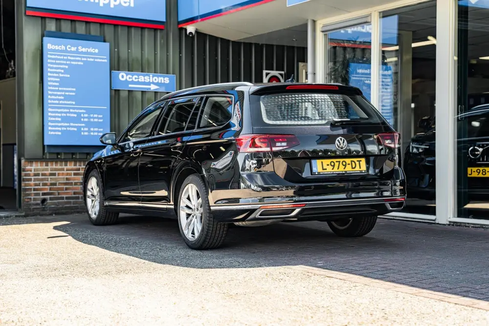 Volkswagen Passat Variant 1.5 TSI Elegance Business R uit 2020, foto 6