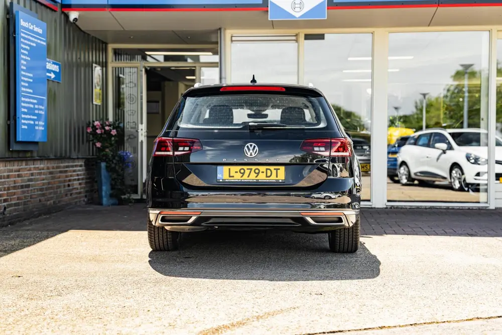 Volkswagen Passat Variant 1.5 TSI Elegance Business R uit 2020, foto 7
