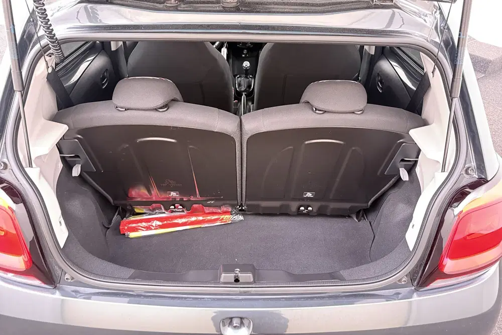 Citroën C1 1.0 VTi Pack Comfort Bluetooth LED DAB uit 2020, foto 13