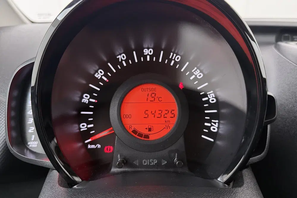 Citroën C1 1.0 VTi Pack Comfort Bluetooth LED DAB uit 2020, foto 19