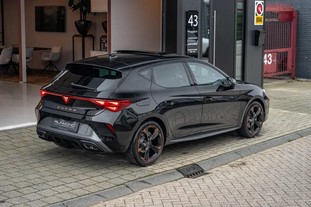 Cupra Leon 1.5 TSI e-Hybrid Business uit 2025, foto 13