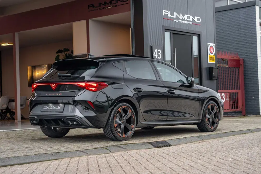 Cupra Leon 1.5 TSI e-Hybrid Business uit 2025, foto 14