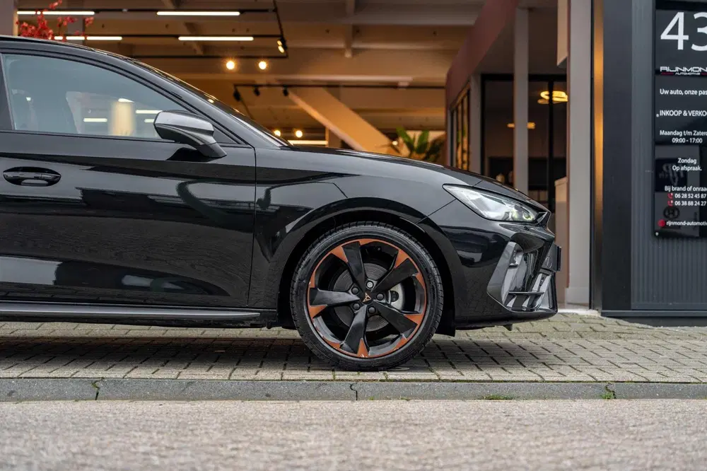 Cupra Leon 1.5 TSI e-Hybrid Business uit 2025, foto 17