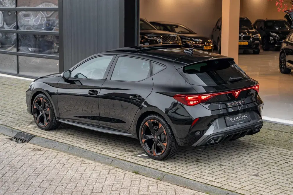 Cupra Leon 1.5 TSI e-Hybrid Business uit 2025, foto 2