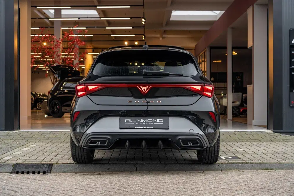 Cupra Leon 1.5 TSI e-Hybrid Business uit 2025, foto 4
