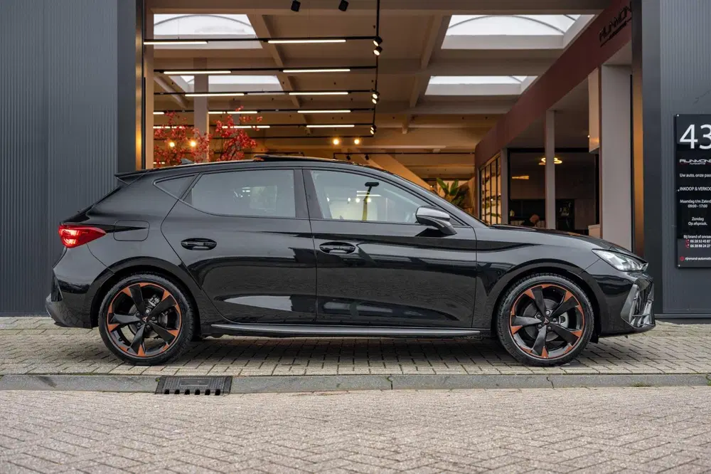 Cupra Leon 1.5 TSI e-Hybrid Business uit 2025, foto 6