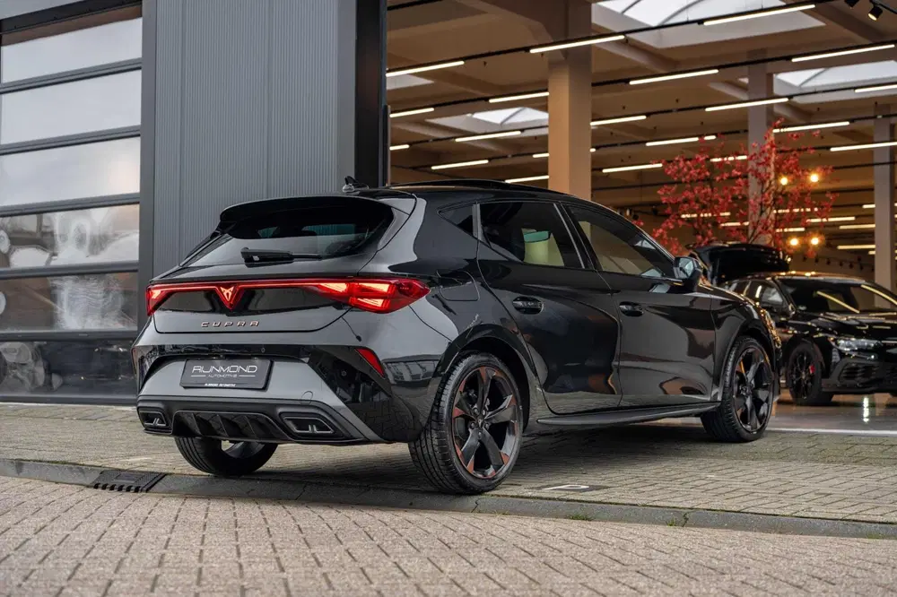 Cupra Leon 1.5 TSI e-Hybrid Business uit 2025, foto 7