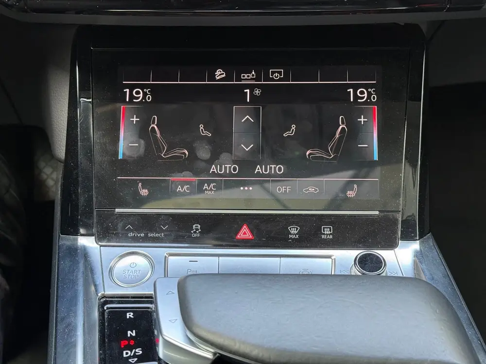 Audi e-tron E-tron 50 quattro Launch edition plus 71 kWh l 8 uit 2019, foto 19