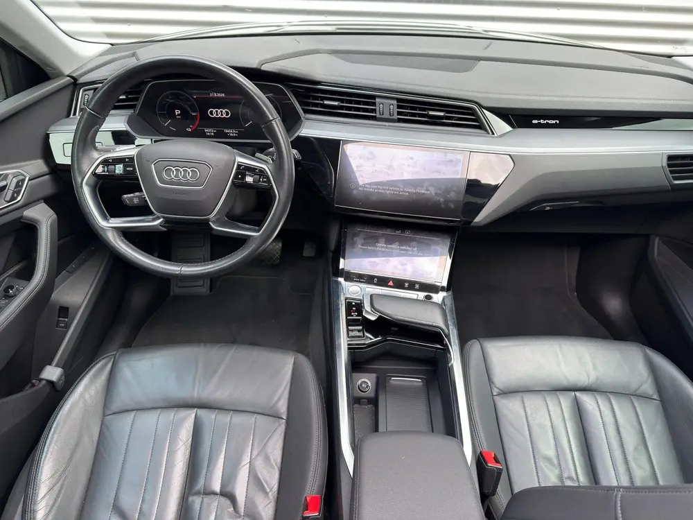 Audi e-tron E-tron 50 quattro Launch edition plus 71 kWh l 8 uit 2019, foto 3