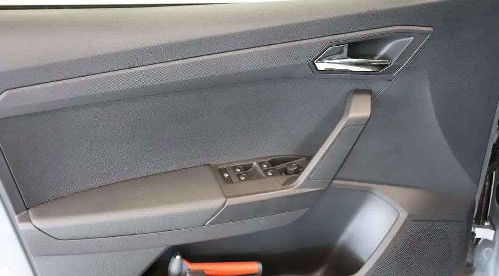 SEAT Arona 1.0 TSI DSG Style Business Intense Automaa uit 2019, foto 11