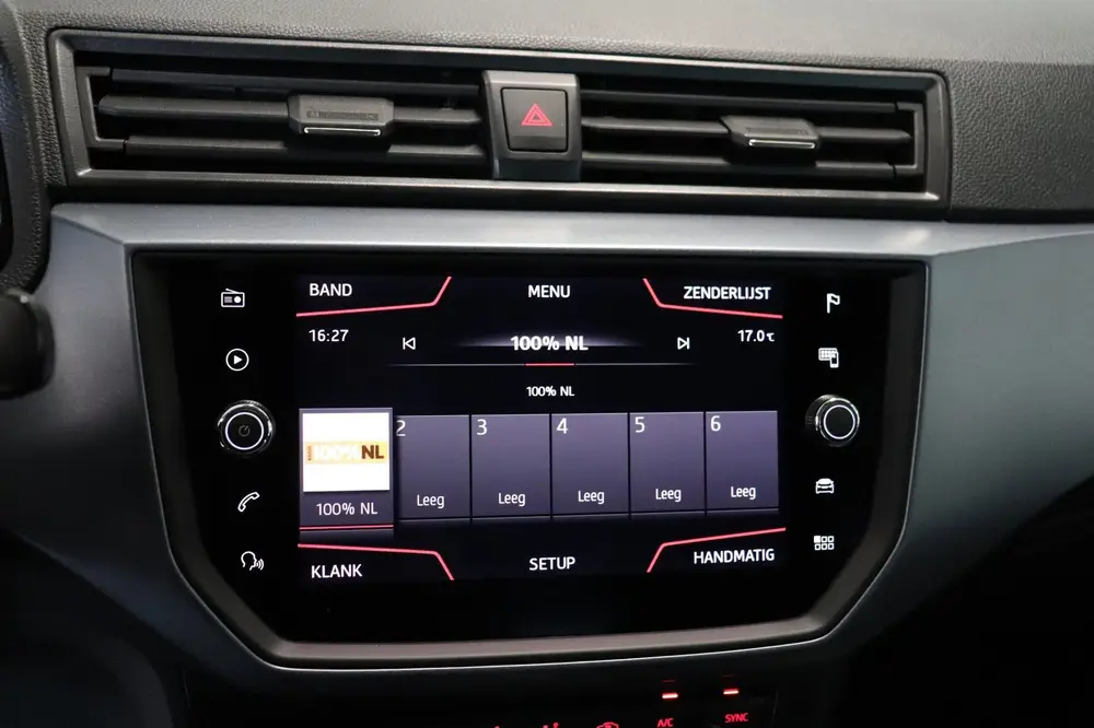 SEAT Arona 1.0 TSI DSG Style Business Intense Automaa uit 2019, foto 14