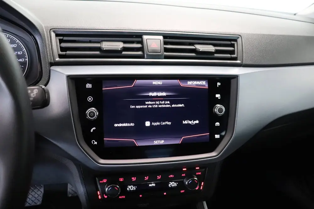 SEAT Arona 1.0 TSI DSG Style Business Intense Automaa uit 2019, foto 16