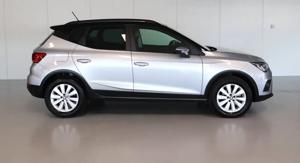 SEAT Arona 1.0 TSI DSG Style Business Intense Automaa uit 2019, foto 3