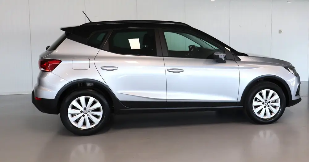 SEAT Arona 1.0 TSI DSG Style Business Intense Automaa uit 2019, foto 5