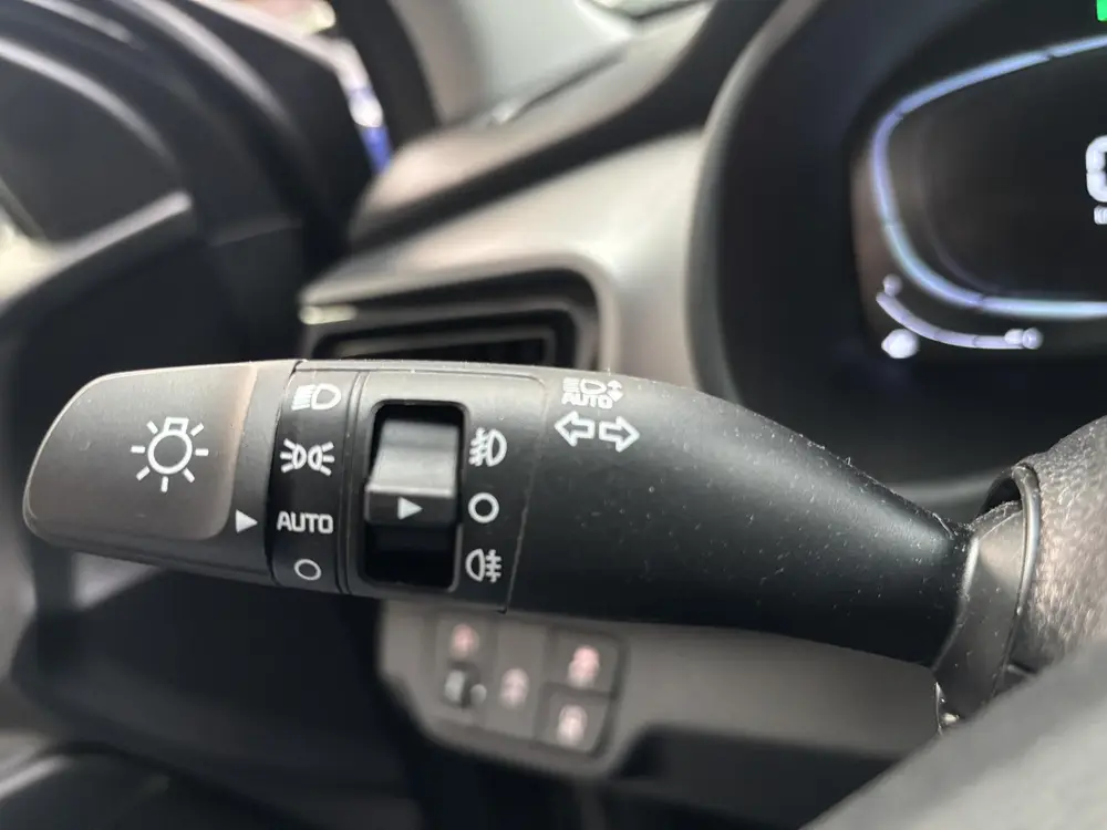 Kia Stonic 1.0 T-GDi MHEV DynamicPlusLine uit 2024, foto 11
