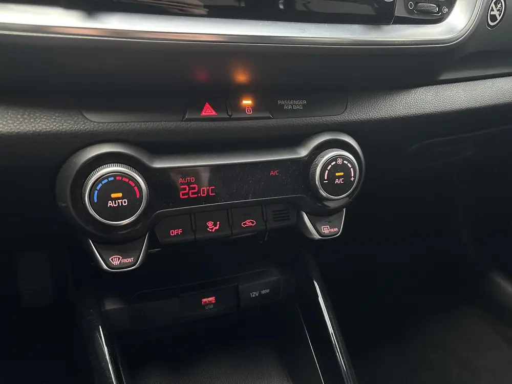 Kia Stonic 1.0 T-GDi MHEV DynamicPlusLine uit 2024, foto 12