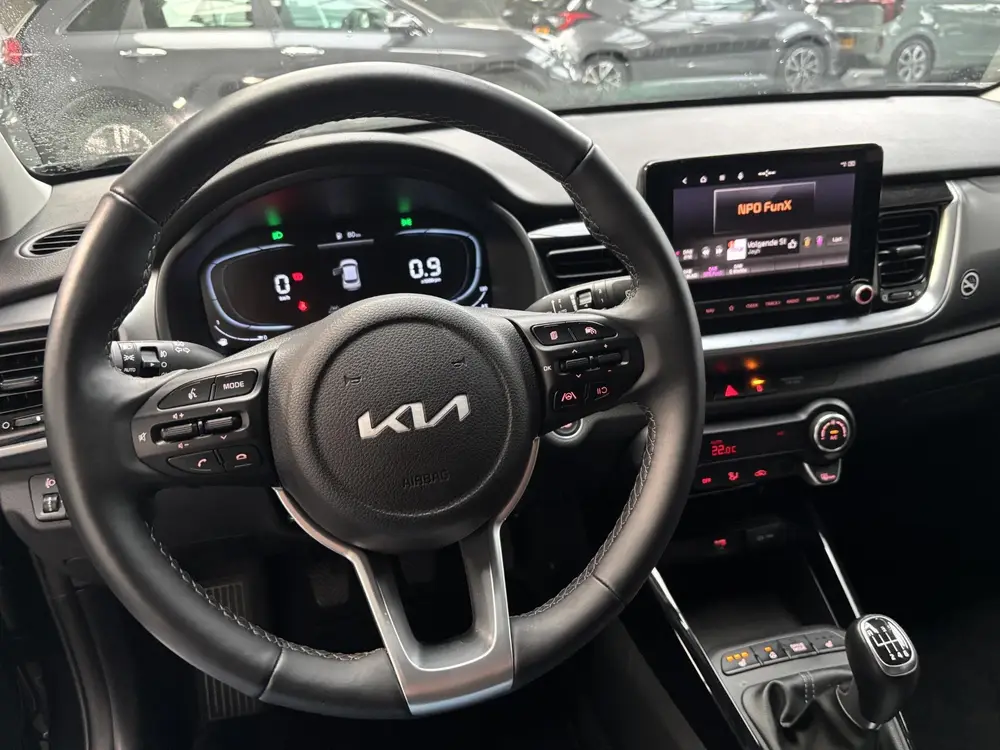 Kia Stonic 1.0 T-GDi MHEV DynamicPlusLine uit 2024, foto 4