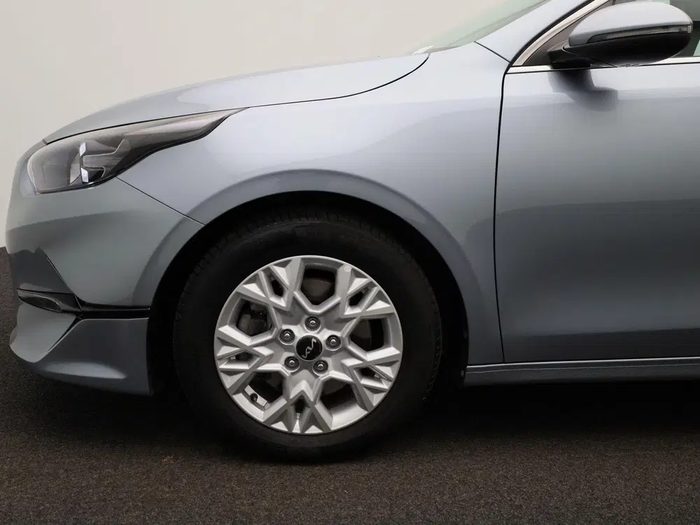 Kia Ceed Pulse 1.0 T-GDi 120 MHEV DCT ISG uit 2024, foto 13