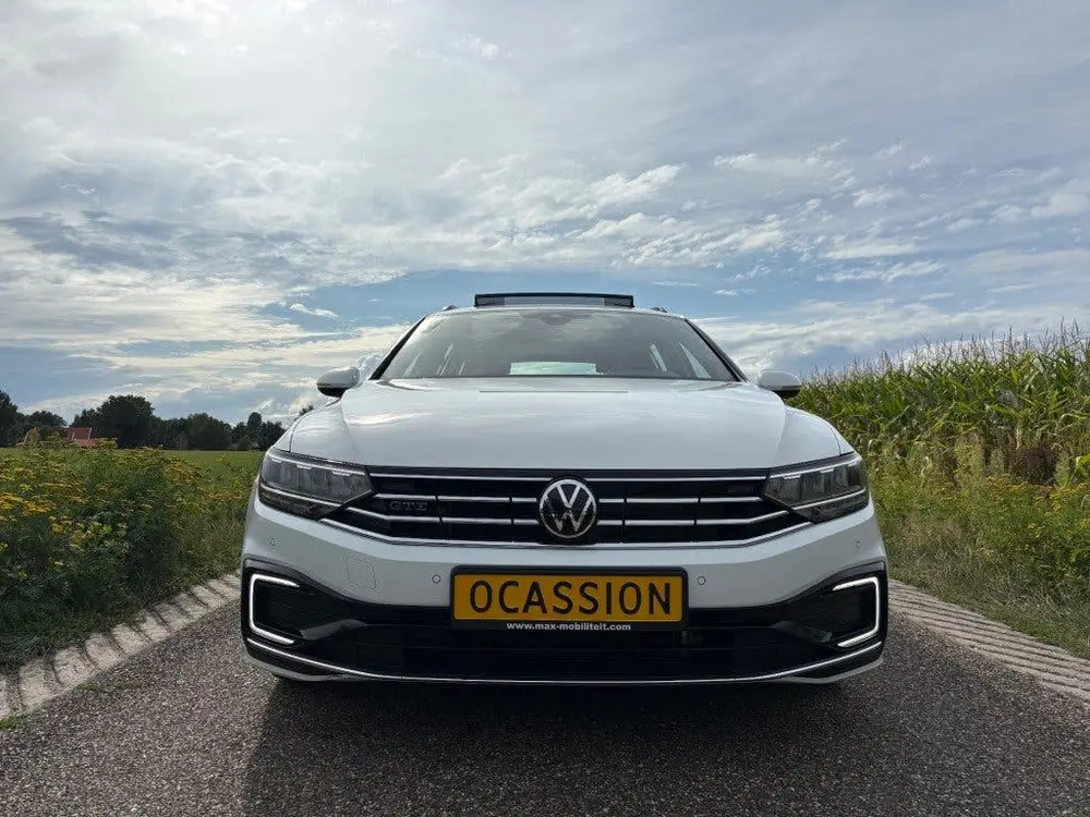 Volkswagen PASSAT 1.4 TSI GTE / BUSSINESS / PANO / NETTE STA uit 2021, foto 5