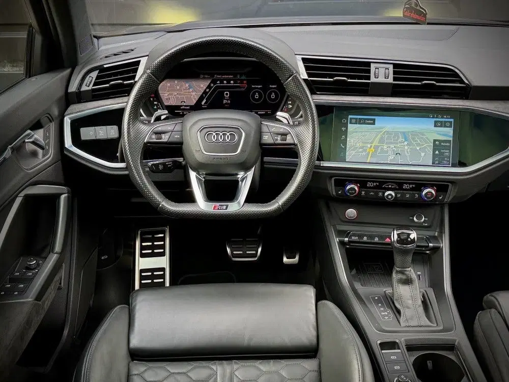 Audi RS Q3 TFSI PANO uit 2020, foto 10