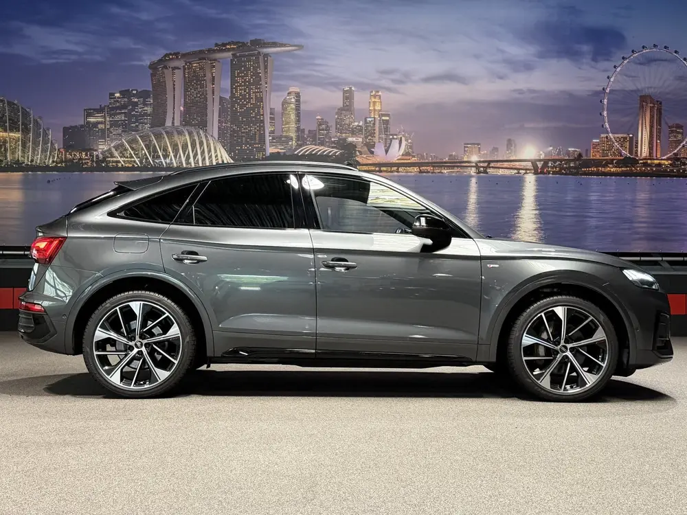 Audi Q5 50 TFSI e 3x S-Line Luchtvering uit 2022, foto 5