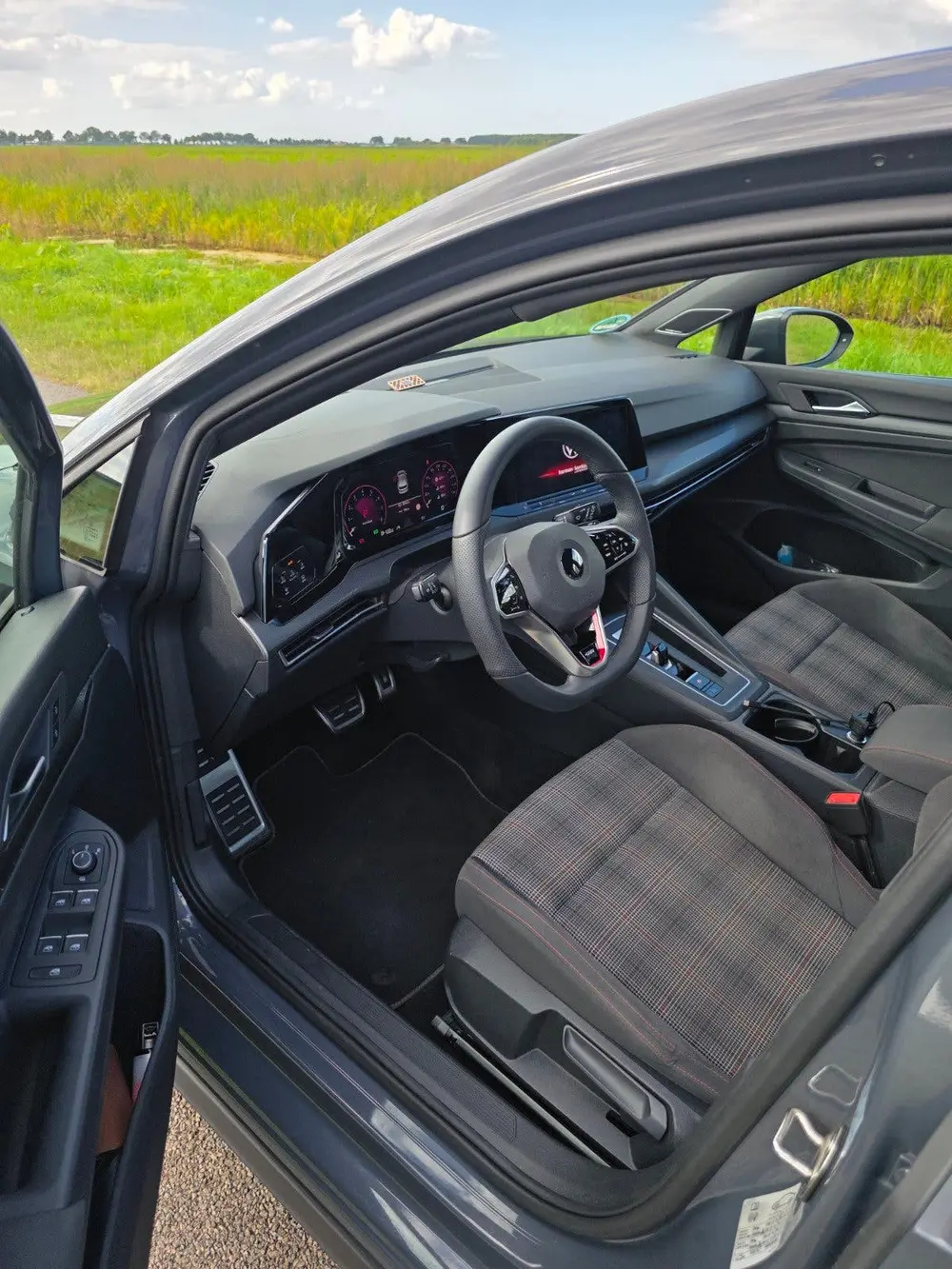 Volkswagen Golf 8 Gti 2.0 TSI 7-DSG 2020 apk 2028 uit 2020, foto 11