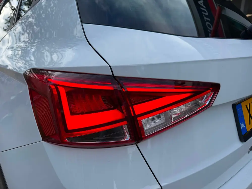 SEAT Arona 1.0 TSI Style Business Intense - Carplay - Inr M uit 2019, foto 14