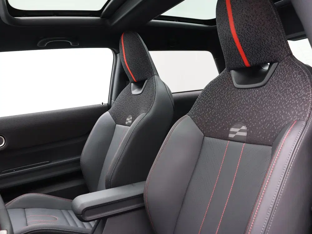 Mini Cooper S Cooper S Pakket XL + Glazen panoramadak + uit 2024, foto 13