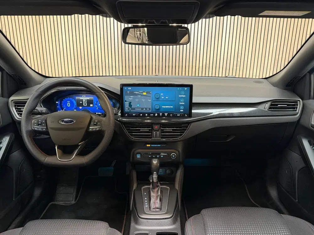 Ford Focus 1.0 EcoBoost Hybrid ST Line X uit 2023, foto 6
