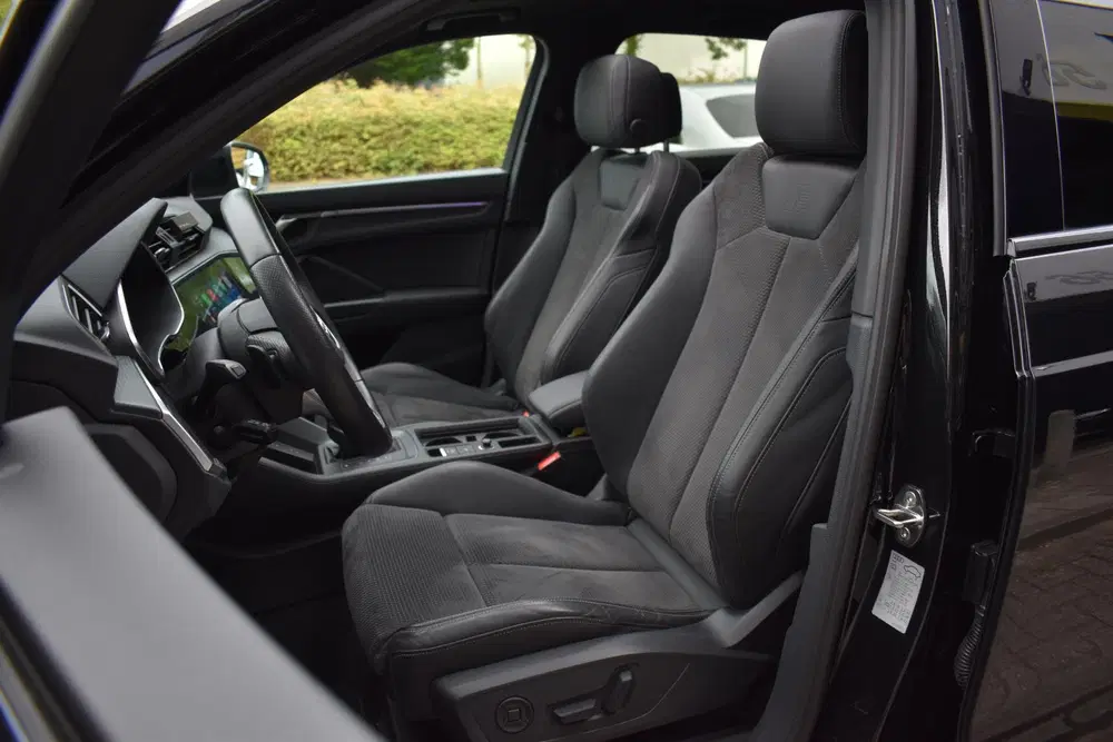 Audi Q3 45 TFSI e 3x S Line Pano Ambiance Keyless uit 2022, foto 11