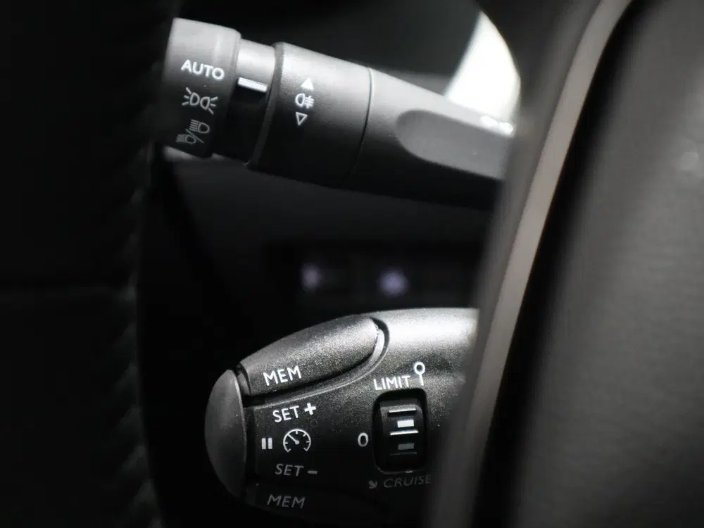Peugeot 208 e-Style 50 kWh uit 2024, foto 20