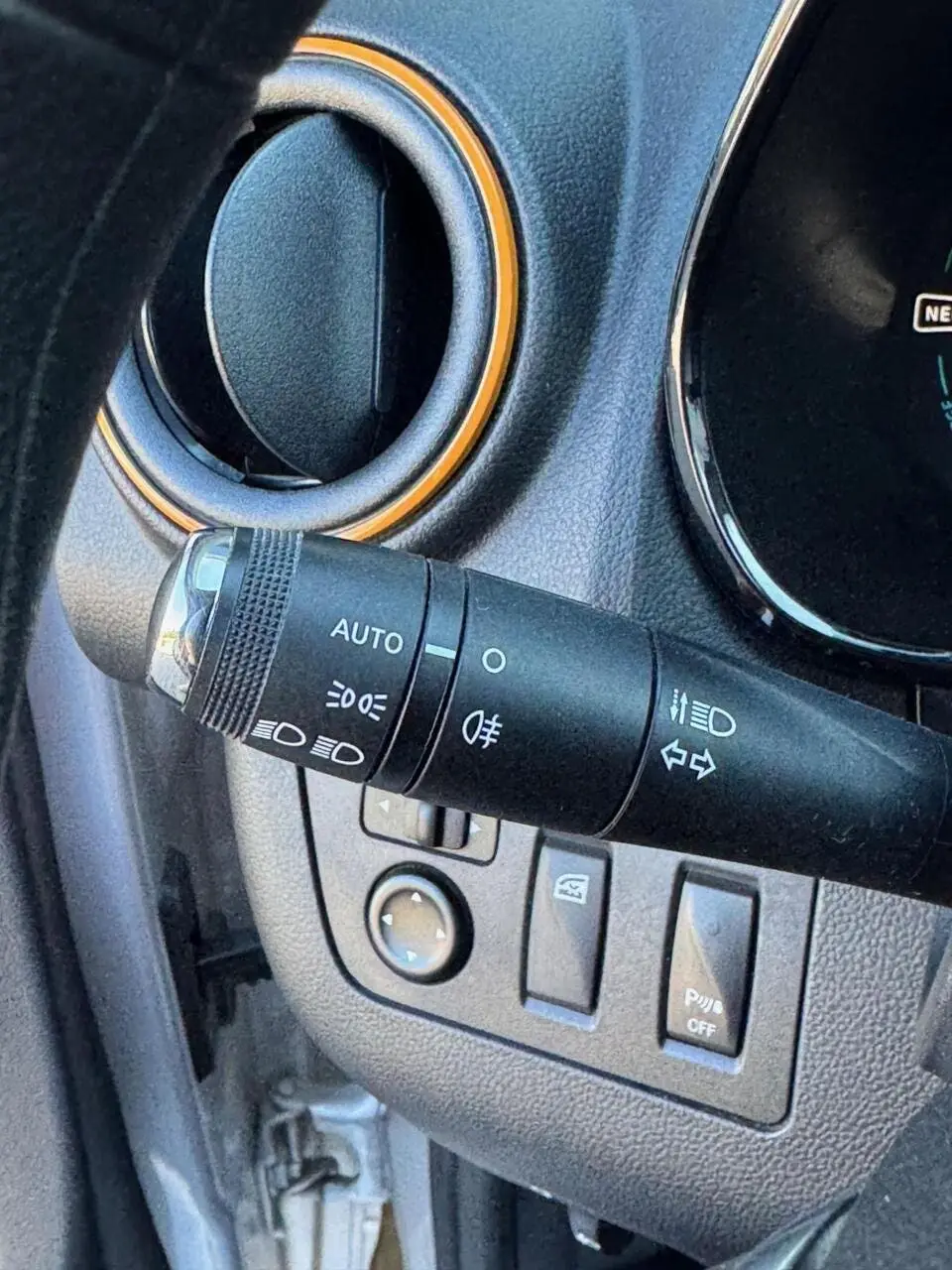 Dacia Spring Comfort Plus (Orange Pack) SOH 93% 27 kWh uit 2022, foto 17