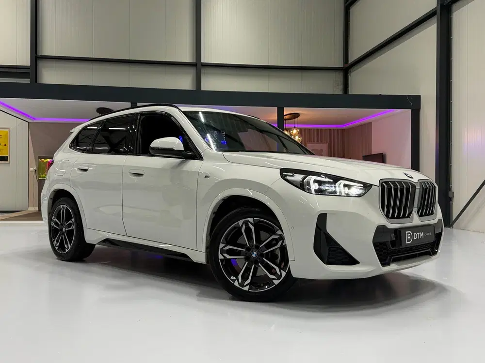 BMW X1 sDrive20i M Sport Pano Sportstoelen ACC Tr uit 2024, foto 3