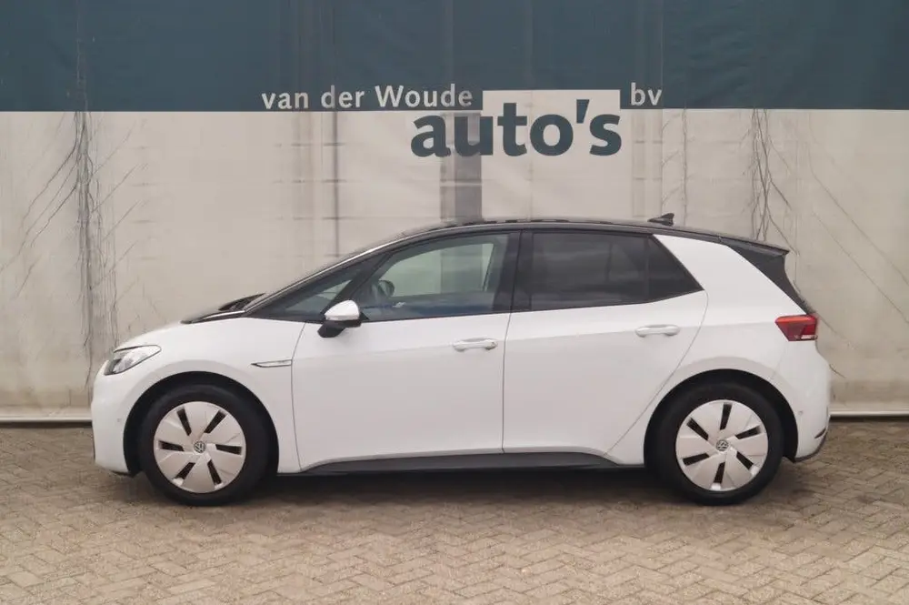 Volkswagen ID.3 Pro Edition 58 kWh -SOH93%-ECC-NAVI-CAM-PDC uit 2022