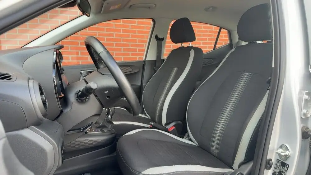 Hyundai i10 1.0 Comfort Smart Automaat 5 pers. Navigat uit 2023, foto 4