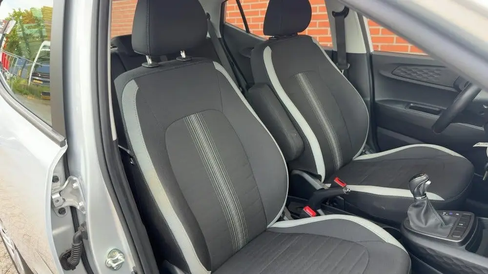 Hyundai i10 1.0 Comfort Smart Automaat 5 pers. Navigat uit 2023, foto 9
