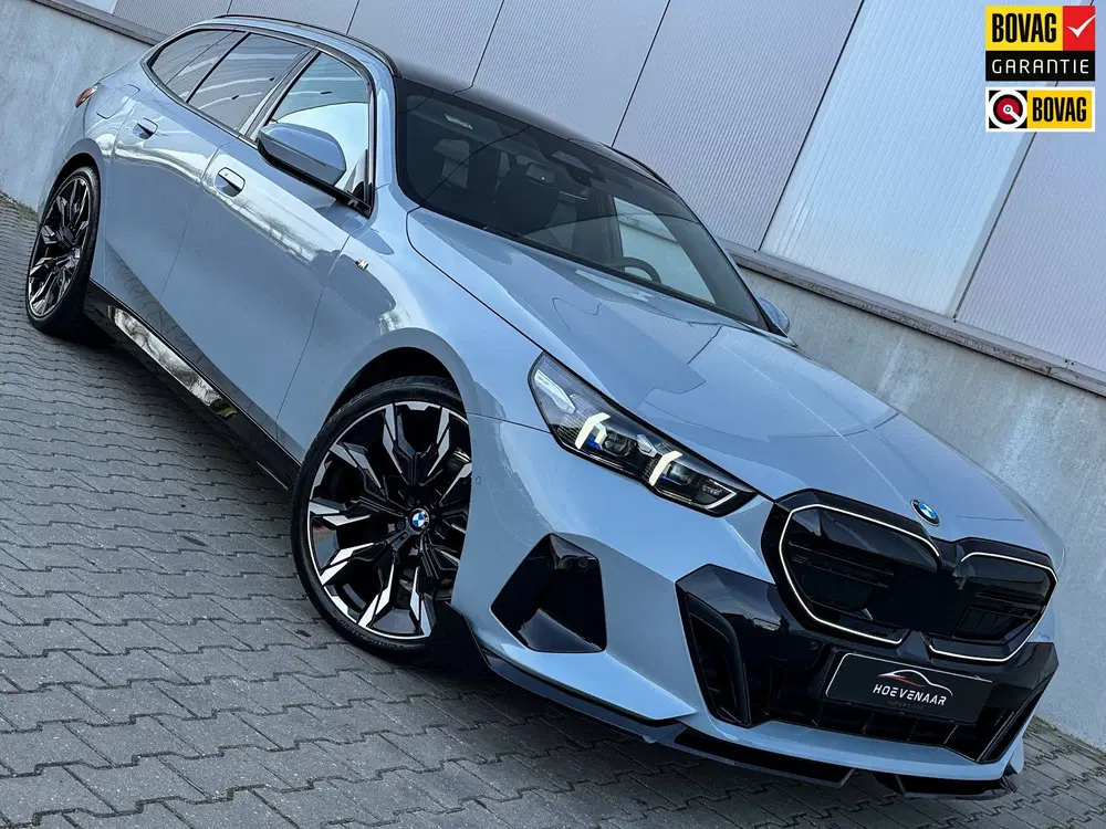 BMW 5-serie 520i M-sport 21Inch M5 Performance H&K C uit 2025