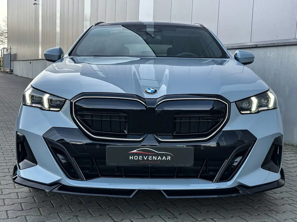 BMW 5-serie 520i M-sport 21Inch M5 Performance H&K C uit 2025, foto 2