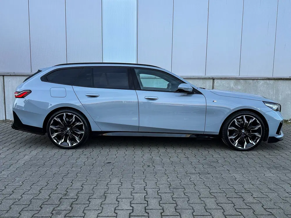 BMW 5-serie 520i M-sport 21Inch M5 Performance H&K C uit 2025, foto 4