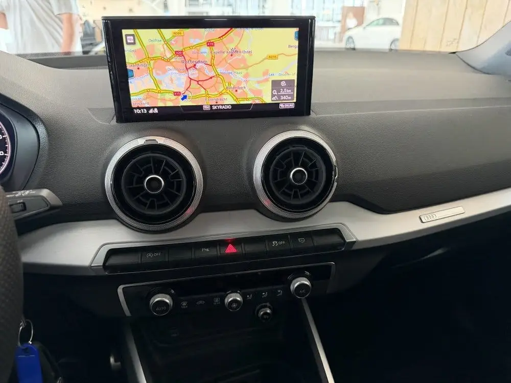 Audi Q2 30 TFSI S edition (bj 2023) uit 2023, foto 7