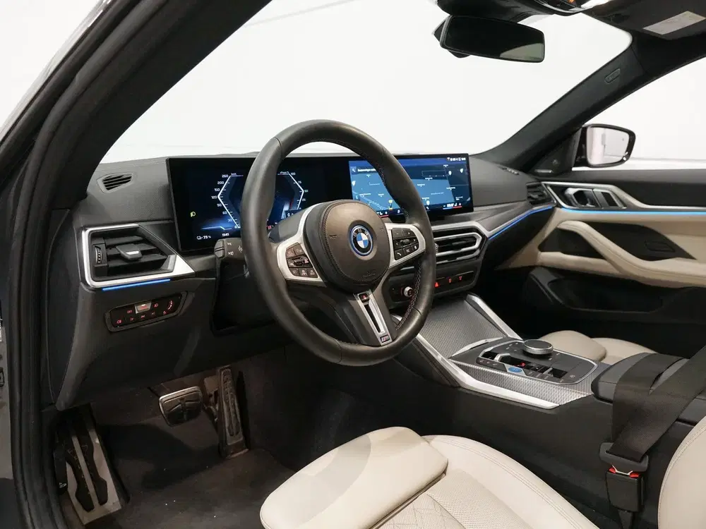 BMW i4 M50 Schuifdak uit 2023, foto 9