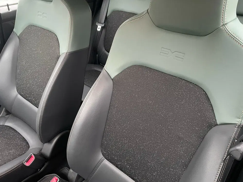 Dacia Spring Extreme 65 26.8 kWh NIEUWSTAAT NAVI AIRCO uit 2025, foto 7