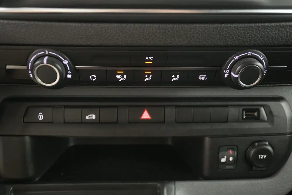 Peugeot Expert Opel Vivaro-e L2H1 75 kWh uit 2021, foto 19