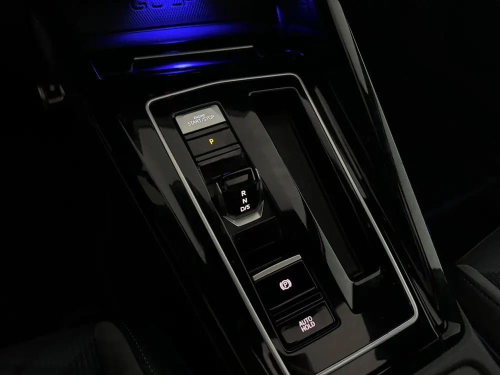 Volkswagen Golf 2.0 TSI R 4Motion Pano|Camera|Stoelverwarmin uit 2023, foto 13