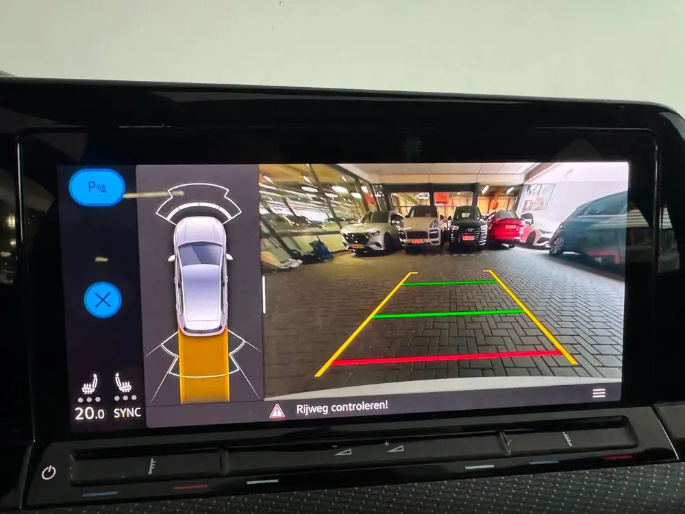 Volkswagen Golf 2.0 TSI R 4Motion Pano|Camera|Stoelverwarmin uit 2023, foto 14