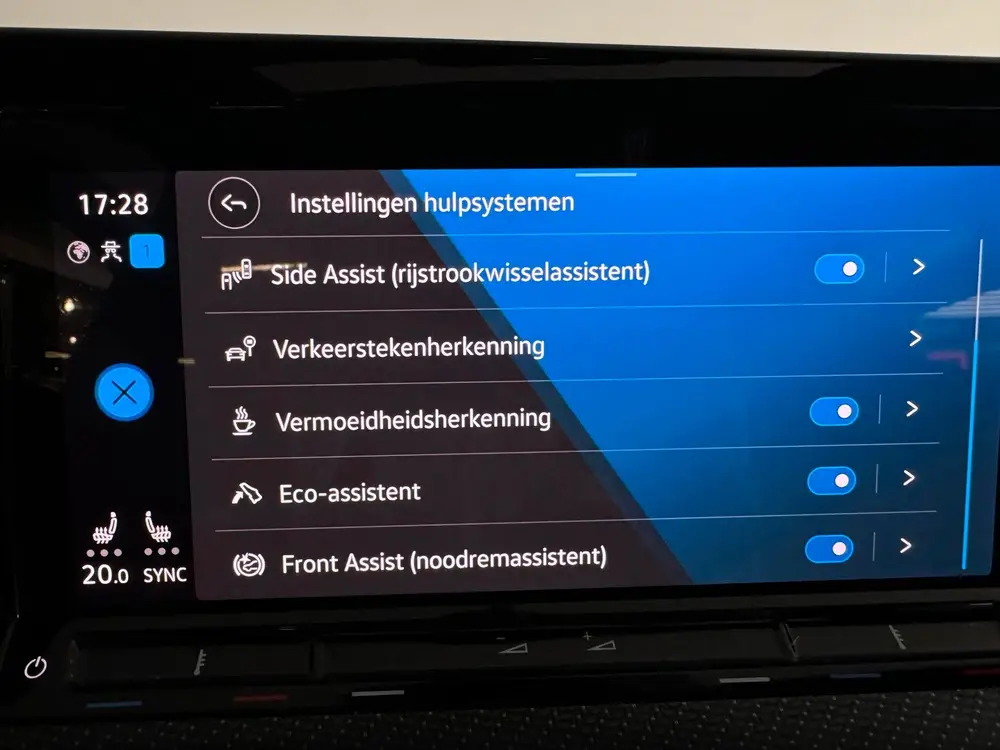 Volkswagen Golf 2.0 TSI R 4Motion Pano|Camera|Stoelverwarmin uit 2023, foto 17