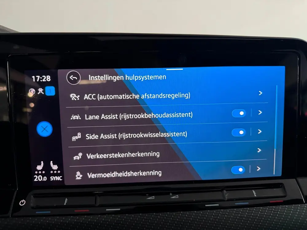 Volkswagen Golf 2.0 TSI R 4Motion Pano|Camera|Stoelverwarmin uit 2023, foto 19