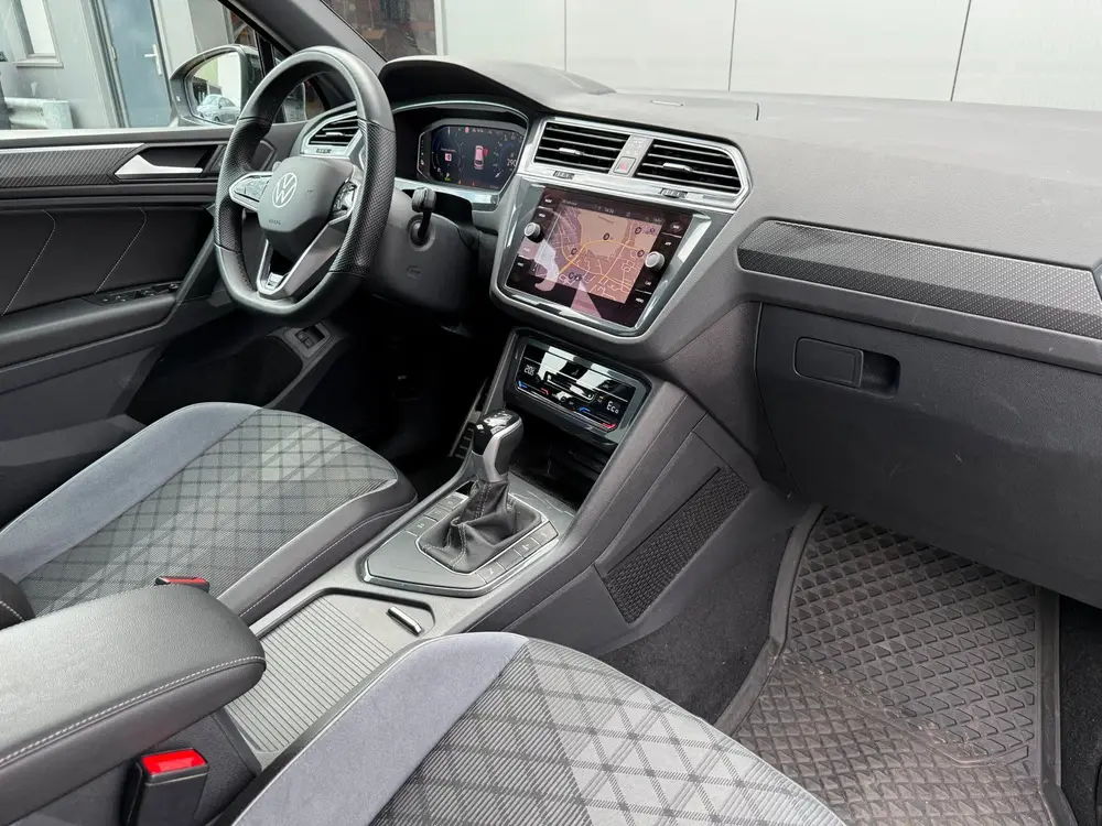 Volkswagen Tiguan 1.4 TSI eHybrid R-Line Business | Panorama uit 2023, foto 11