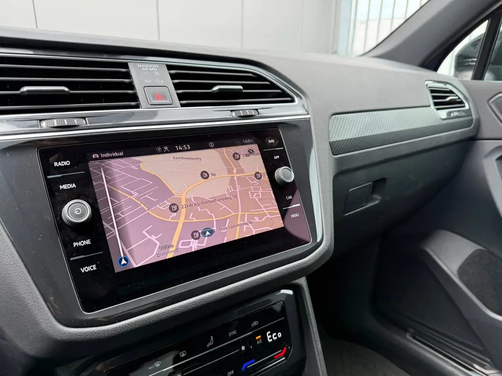 Volkswagen Tiguan 1.4 TSI eHybrid R-Line Business | Panorama uit 2023, foto 13