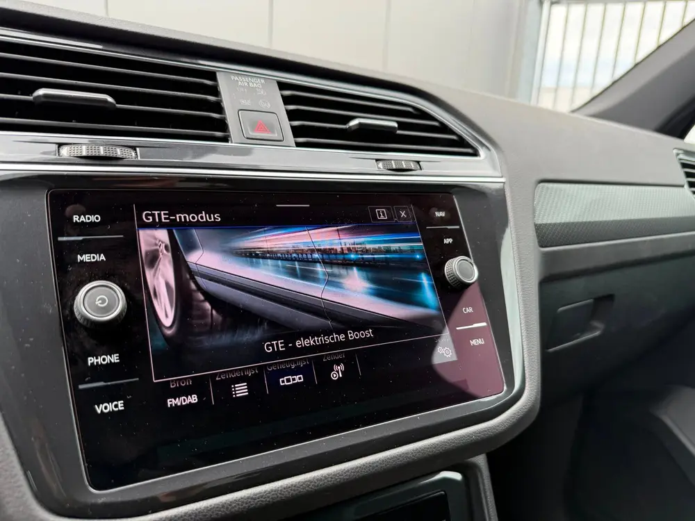 Volkswagen Tiguan 1.4 TSI eHybrid R-Line Business | Panorama uit 2023, foto 17